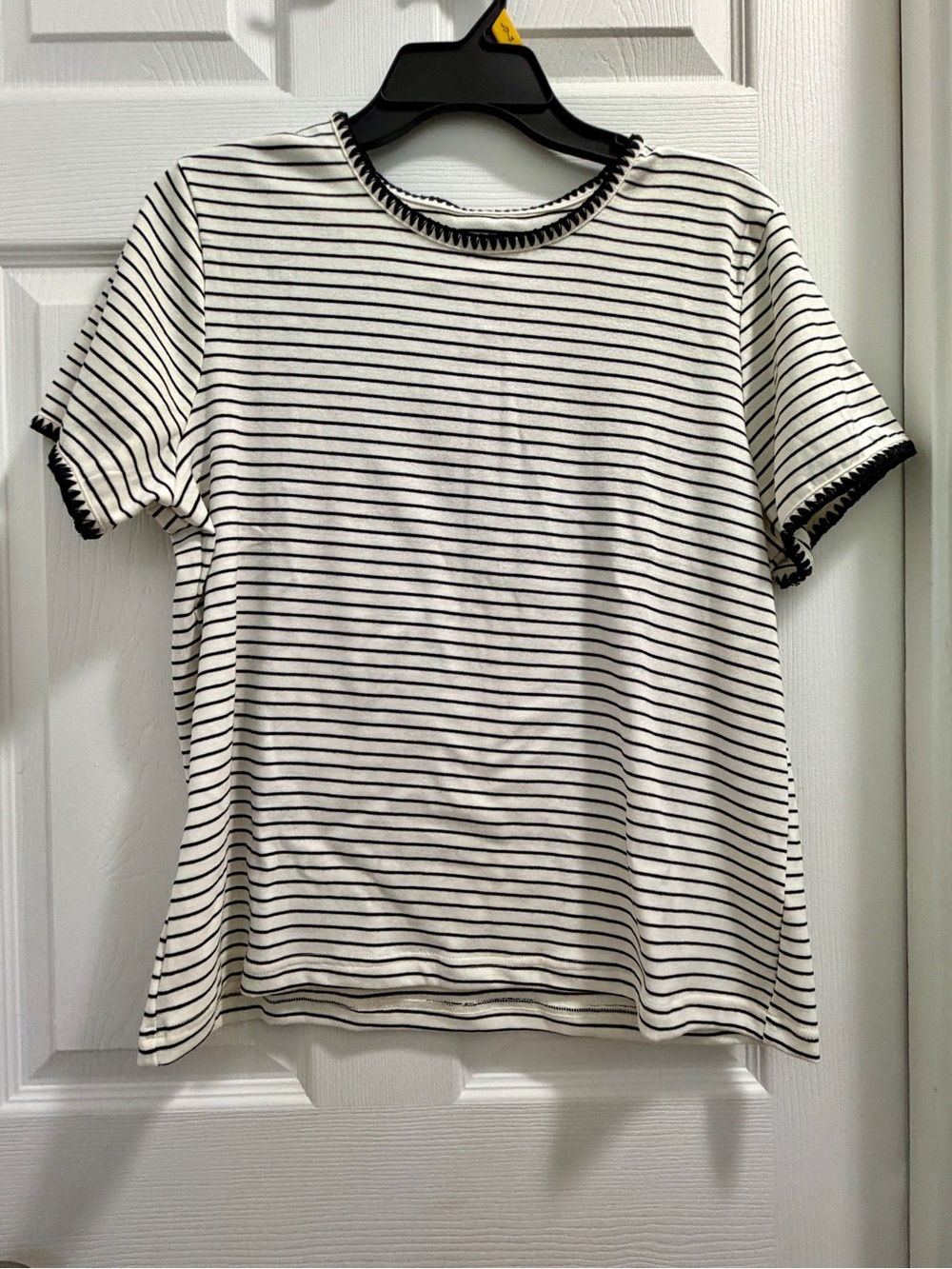 Teddi Rose Girls' Black & White Striped Short Sleeve Tee - Large